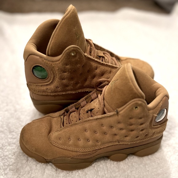 Jordan 13 Retro Wheat (GS) 4.5 Y / 6 Womens - Picture 1 of 5